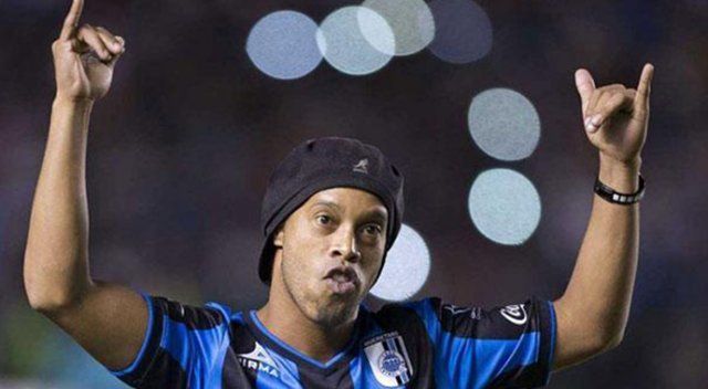 Ronaldinho&#039;nun yeni takımı belli oldu