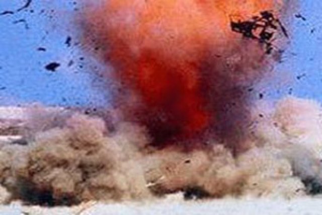 Rus uçakları bomba yağdırdı, 8 kişi hayatını kaybetti