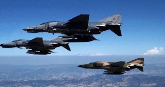 6 F-16’yla Suriye sınırında devriye uçuşu