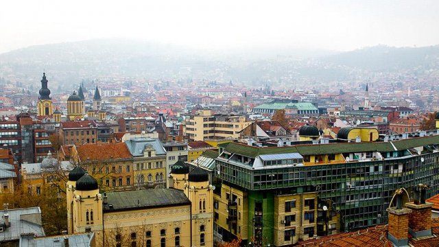 Bosnalı öğrencinin intiharı tartışılıyor