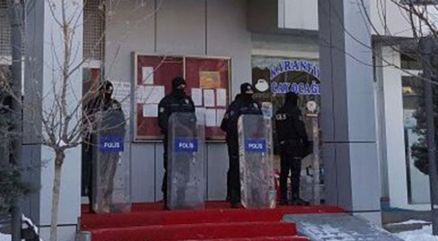 Elazığ’da DBP’li belediye eş başkanlarına gözaltı