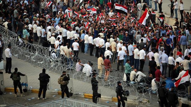 Irak&#039;ta İbadi karşıtı gösteriler düzenlendi
