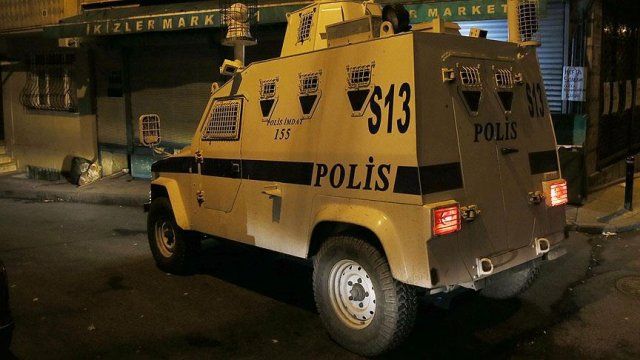 İstanbul&#039;daki terör örgütü operasyonunda 7 tutuklama