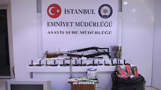 İstanbul &#039;Yeditepe Huzur&#039; operasyonunda 192 gözaltı