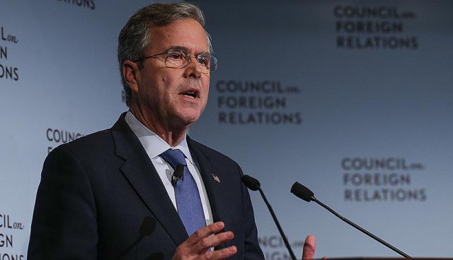 Jeb Bush, İran&#039;a yeni yaptırımlar uygulanmasını istedi