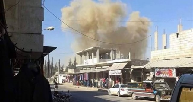 Rus uçakları Halep&#039;te okula saldırdı: 17 ölü