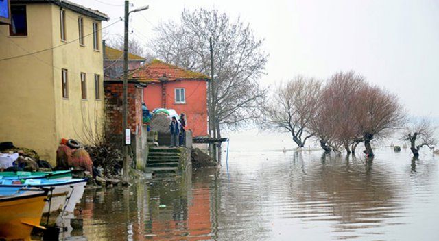 Su seviyesi yükselince Venedik&#039;e benzedi