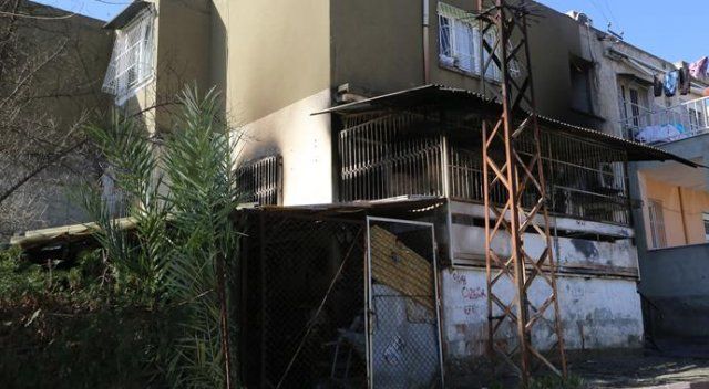 Adana&#039;da 1 ev yandı, 5 yaşındaki çocuk hayatını kaybetti