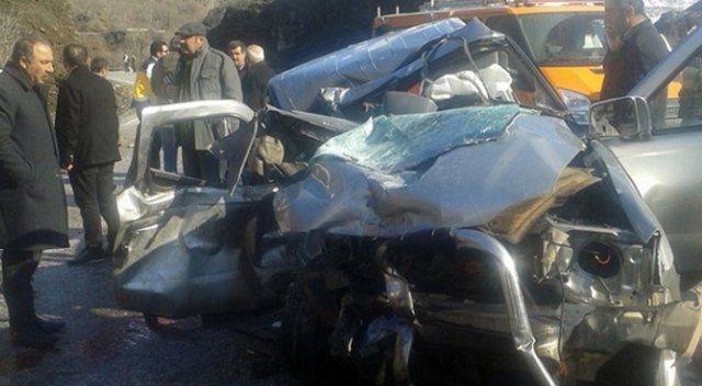 Bitlis&#039;te korkunç kaza, 2 kişi hayatını kaybetti
