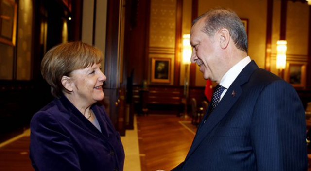 Cumhurbaşkanı Erdoğan, Merkel&#039;i kabul etti