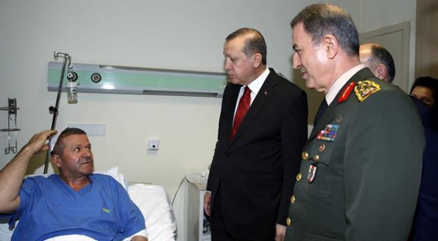 Cumhurbaşkanı Erdoğan, yaralıları ziyaret etti