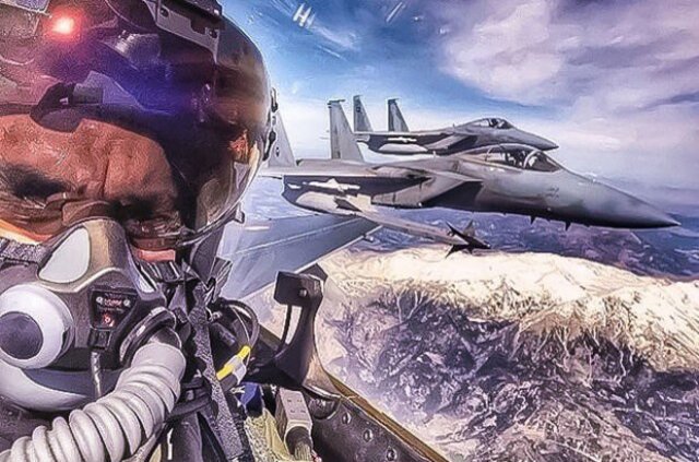 F-16 pilotunun Twitter&#039;daki bu selfiesi konuşuluyor