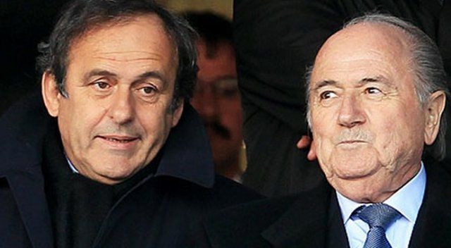 FIFA, Blatter ve Platini&#039;nin cezalarını indirdi