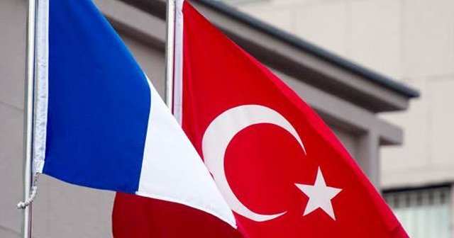 Fransız Belediye Başkanı&#039;ndan Türkçe ve Arapça derslerine yasak