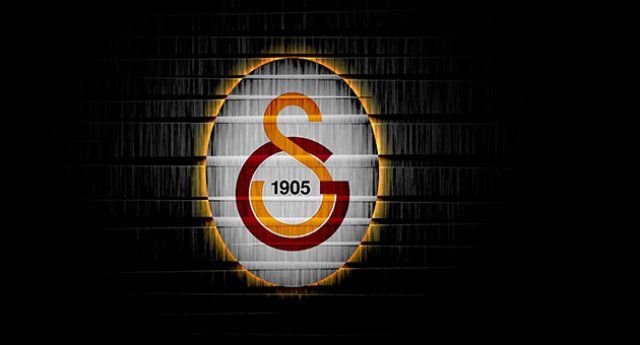 Galatasaray&#039;dan UEFA&#039;ya siyah bant başvurusu!