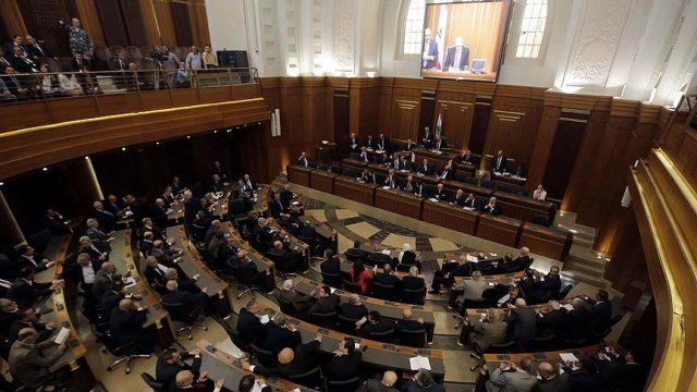 Lübnan&#039;da Cumhurbaşkanlığı krizi devam ediyor
