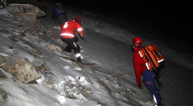 Mahsur kalan dağcı 6 saat sonra kurtarıldı