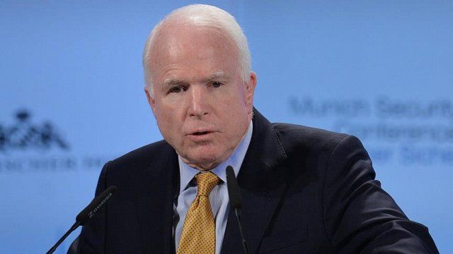 McCain: Putin Suriye&#039;yi askeri tatbikat alanı olarak görüyor