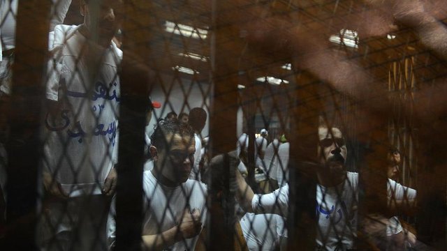 Mısır&#039;da darbe karşıtı 34 kişi 3&#039;er yıl hapis cezasına çarptırıldı