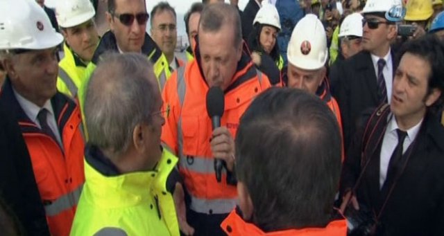 Cumhurbaşkanı Erdoğan&#039;dan işçilere ikramiye müjdesi
