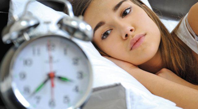 Deliksiz uykunun sırrı aynı saatte kalkmak