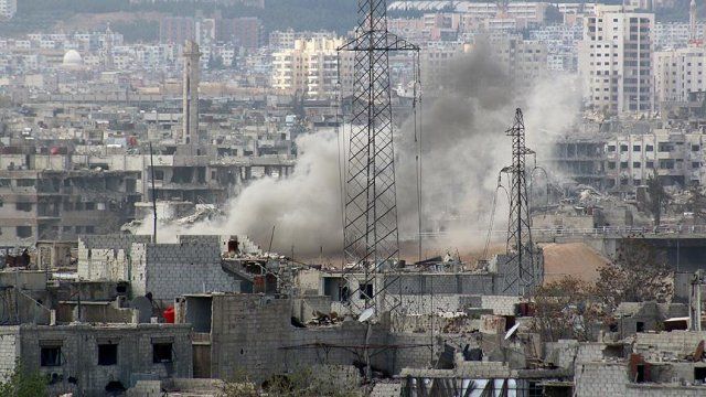Katil Esad güçleri okul ve hastaneyi vurdu