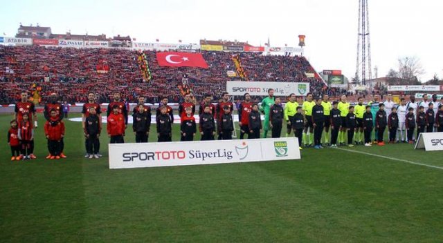 Eskişehirsporlu futbolculardan taraftara mektup