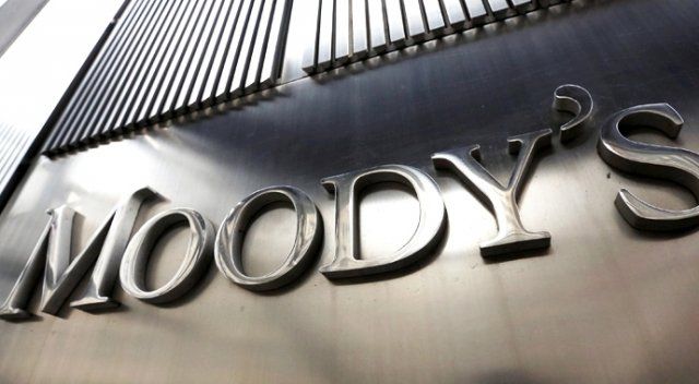 Moody&#039;s kredi notunu düşürdü