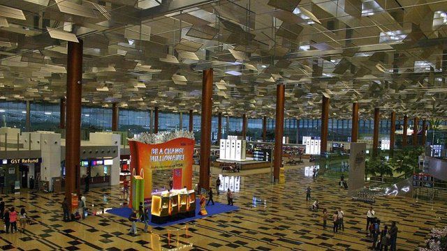 Singapur Changi dünyanın en iyi havalimanı seçildi