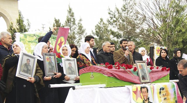Uslanmaz HDP’liler yine  terörist cenazesinde