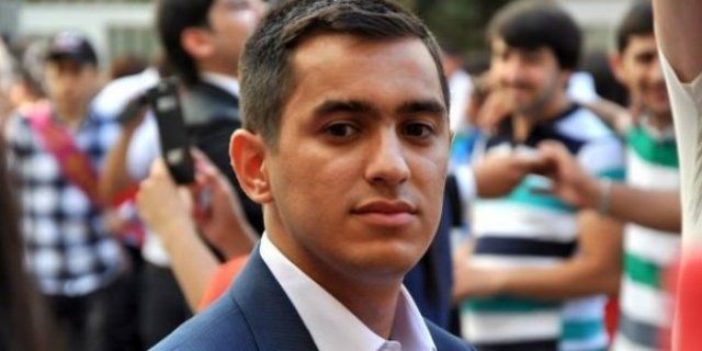 Azerbaycan gençleri:  Aliyev’in emrini bekliyoruz
