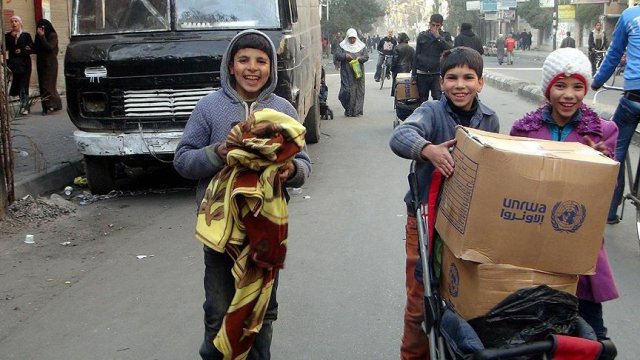 BM&#039;den Deyr ez-Zor’a havadan gıda yardımı