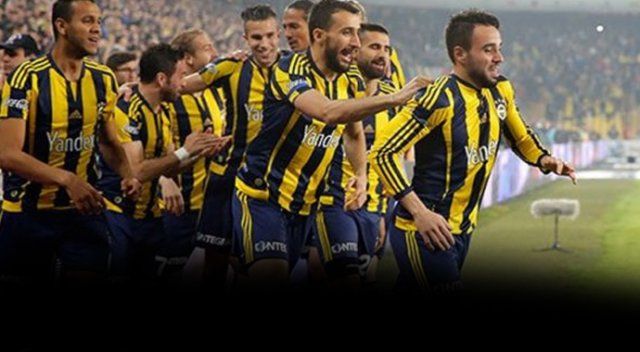 Fenerbahçe&#039;de derbi öncesi büyük şok! Kadro dışı bırakıldı...