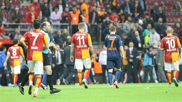 Galatasaray&#039;da 3 yıldız da ilk 11&#039;de