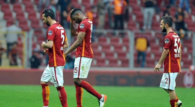 Galatasaray&#039;da ikinci yarıda 10 puan topladı