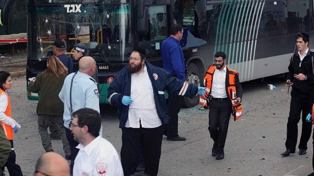 Kudüs&#039;te bir otobüste patlama meydana geldi: 20 yaralı