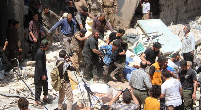 Ruslar Halep&#039;te katliam yapıyor: 70 ölü