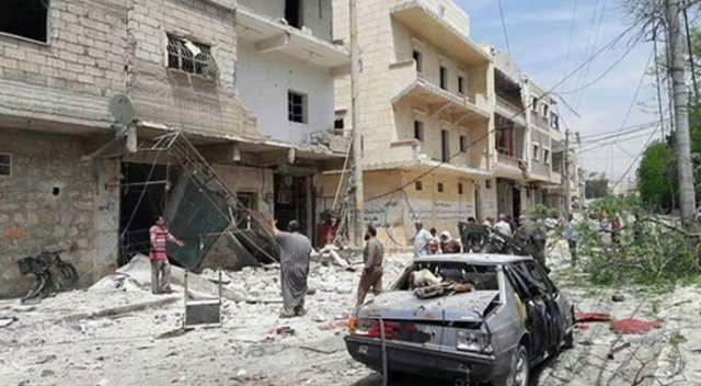 Suriye&#039;de pazar yerine saldırı: 11 ölü
