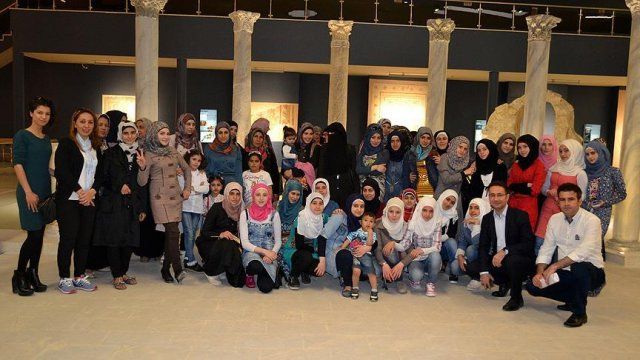 Suriyeli kadınlar arkeoloji müzesini gezdi