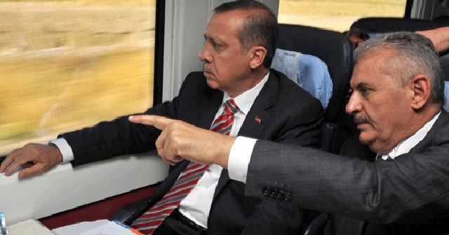 &#039;AK Parti ve Erdoğan arasında mesafe yoktur&#039;