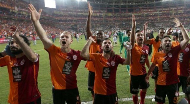 Aziz Yıldırım Galatasaray&#039;a çalıştı