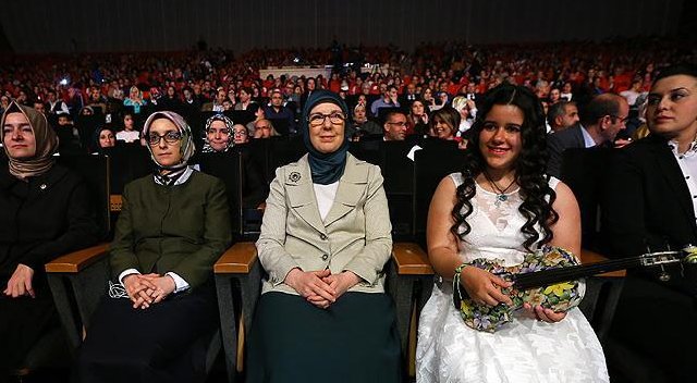 Bakan Ramazanoğlu Aile Filmleri Festivali&#039;ne katıldı