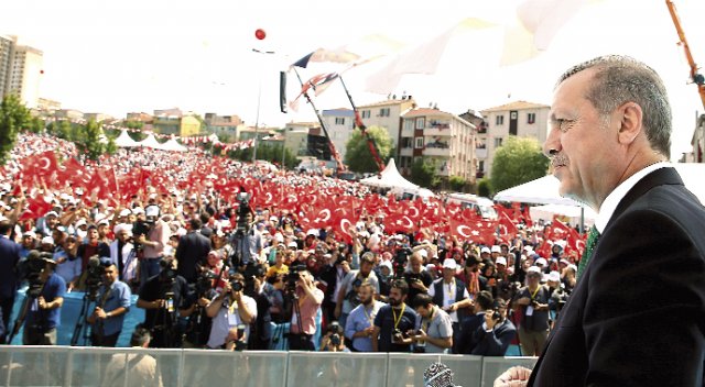 Erdoğan: Fransız polisinin tavrını kınıyorum