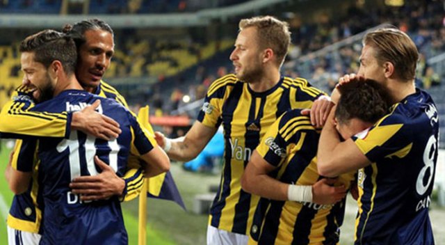 Fenerbahçe&#039;de ilk ayrılık