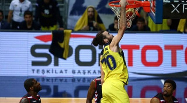 Fenerbahçe Ülker: 79 Muratbey Uşak Sportif:60
