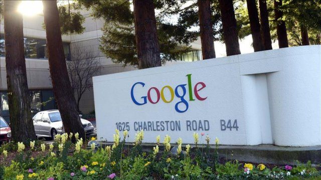 Google, Fiat Chrysler&#039;la sürücüsüz araba üretecek