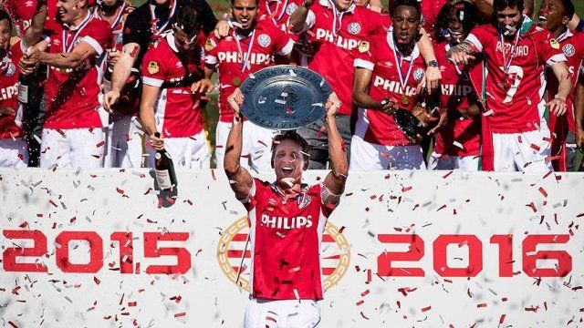 Hollanda liginde şampiyon PSV
