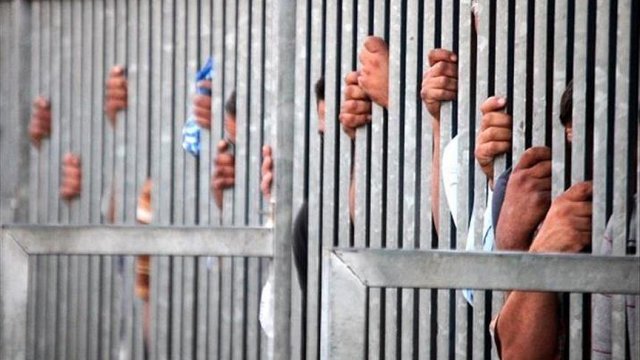 Iraklı Sünnilerden hükümete suçsuz tutukluları bırakması çağrısı