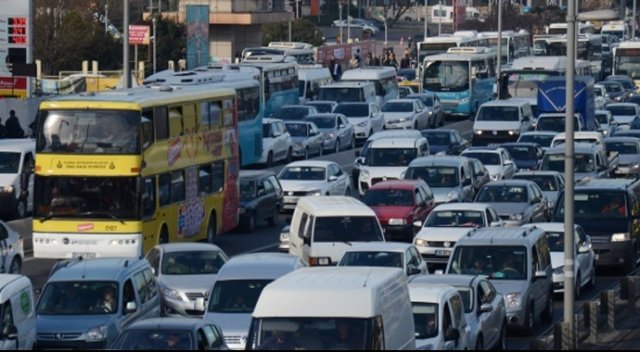 İstanbul&#039;da yoğun trafik