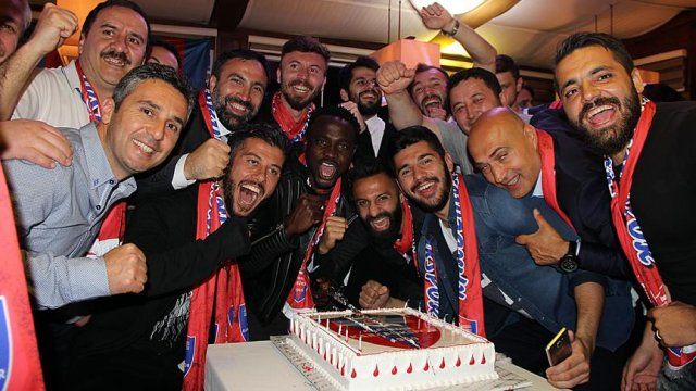 Kardemir Karabükspor&#039;da Süper Lig kutlaması